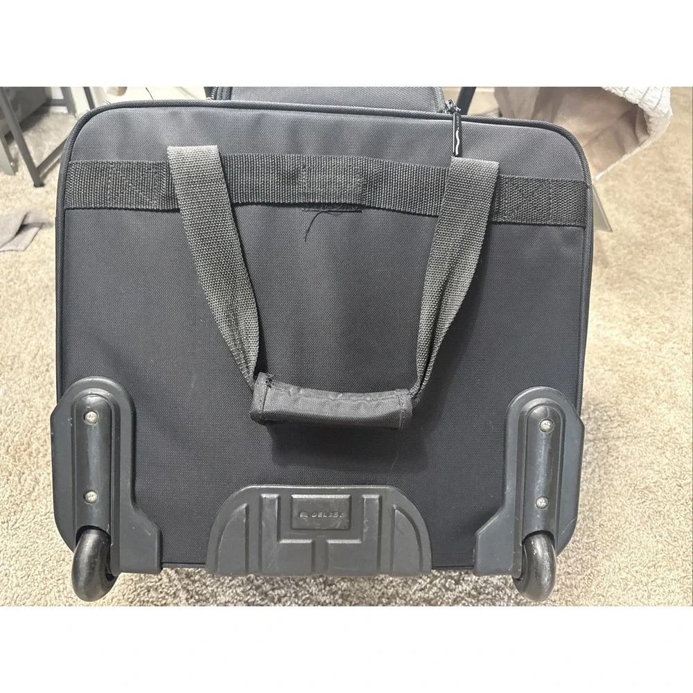 Delsey Super Lite Trolley Travel Tote Rolling Luggage Black 22718BK EUC Carry On